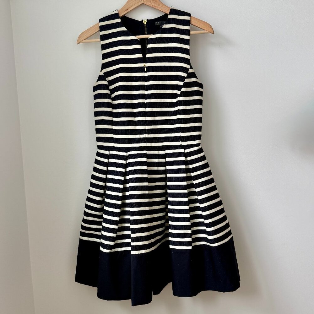 ARMANI EXCHANGE Vintage 2014 Gorgeous Navy and White Striped Fit & Flare Dress